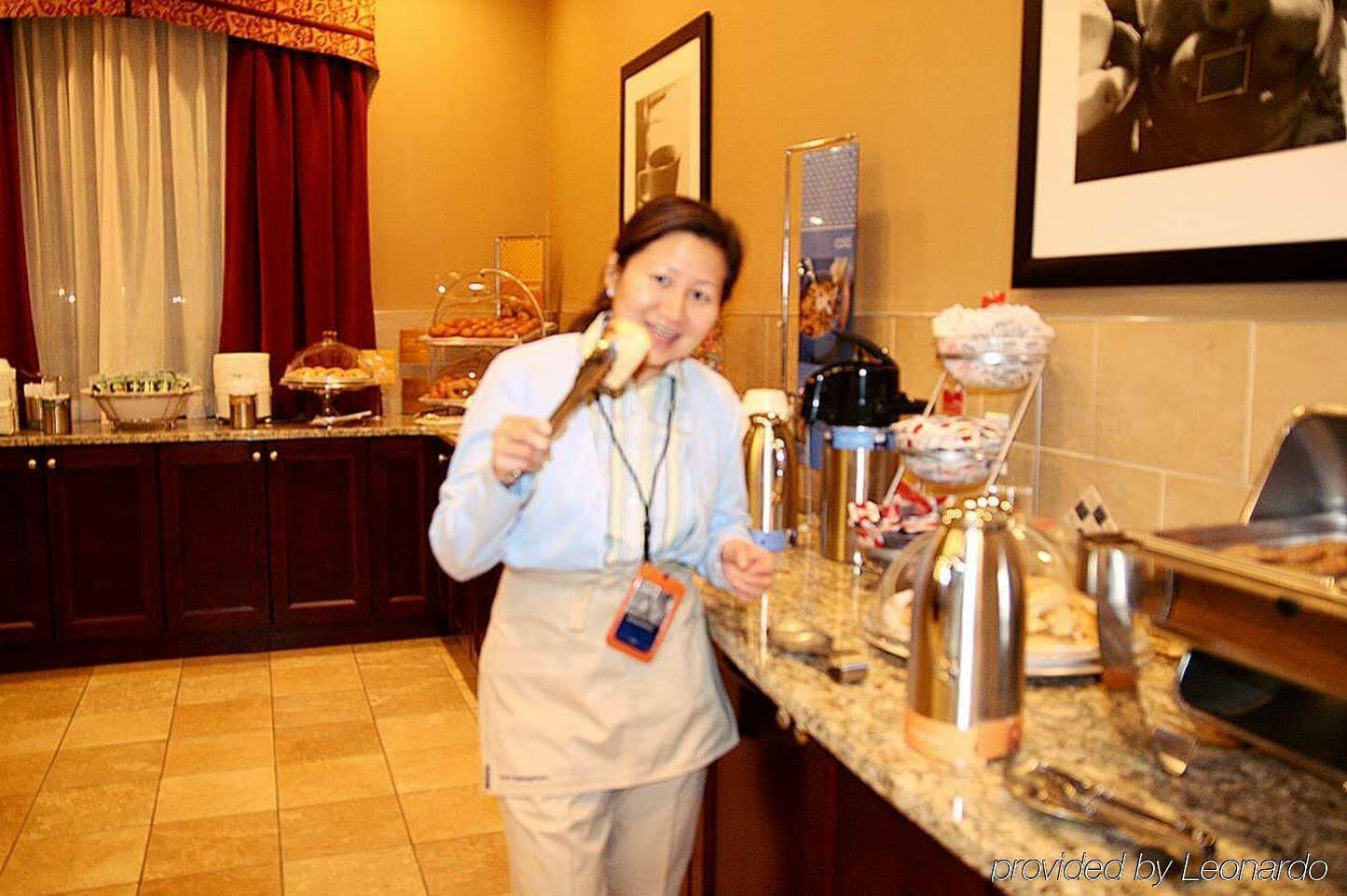 Hampton Inn & Suites By Hilton Edmonton International Airport Leduc Restaurant bilde